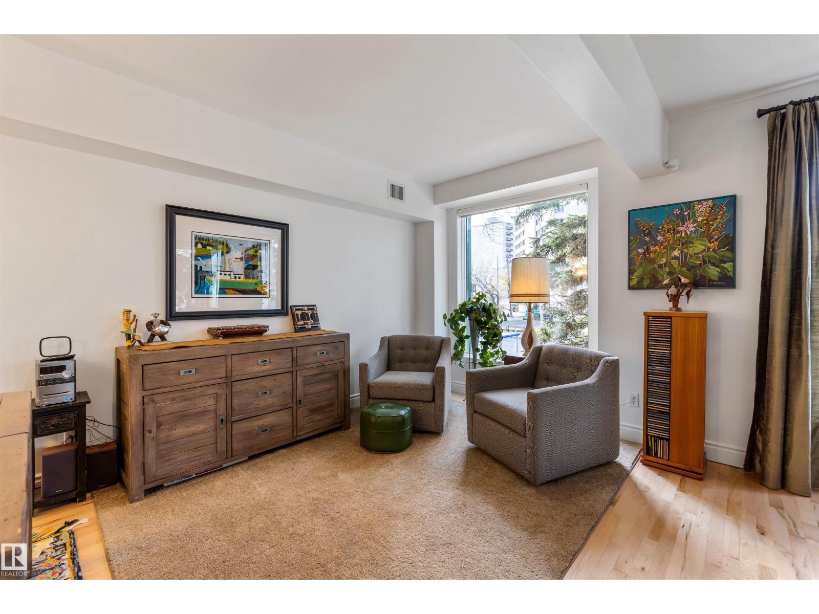 #205 9131 99 ST NW - 12