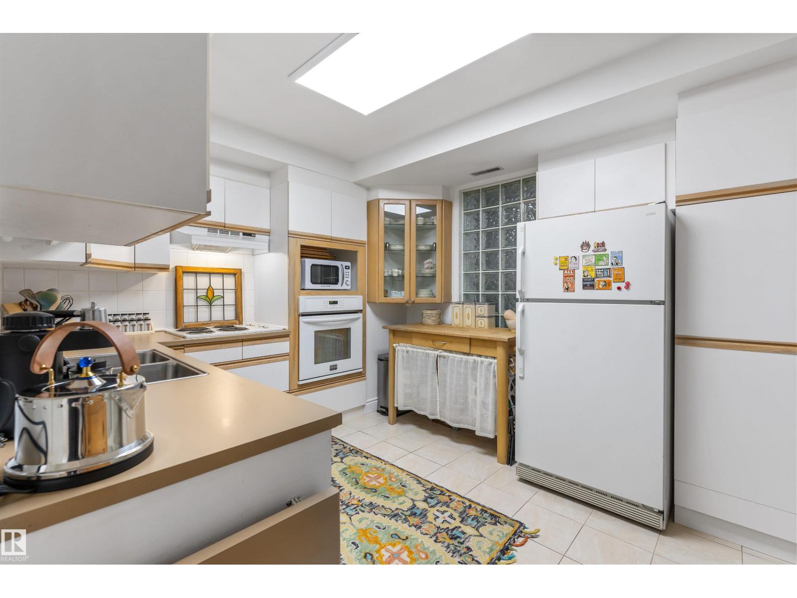 #205 9131 99 ST NW - 20