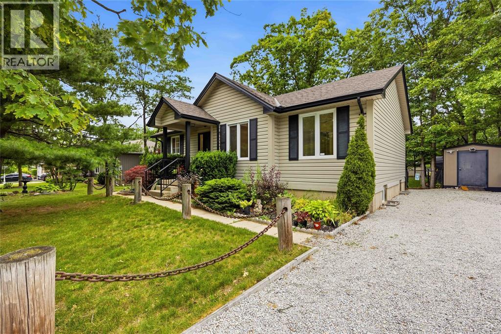 10158 VICTORIA STREET - 1