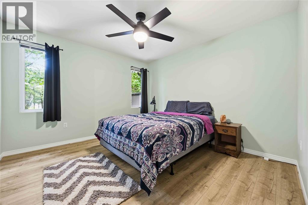 10158 VICTORIA STREET - Image 16