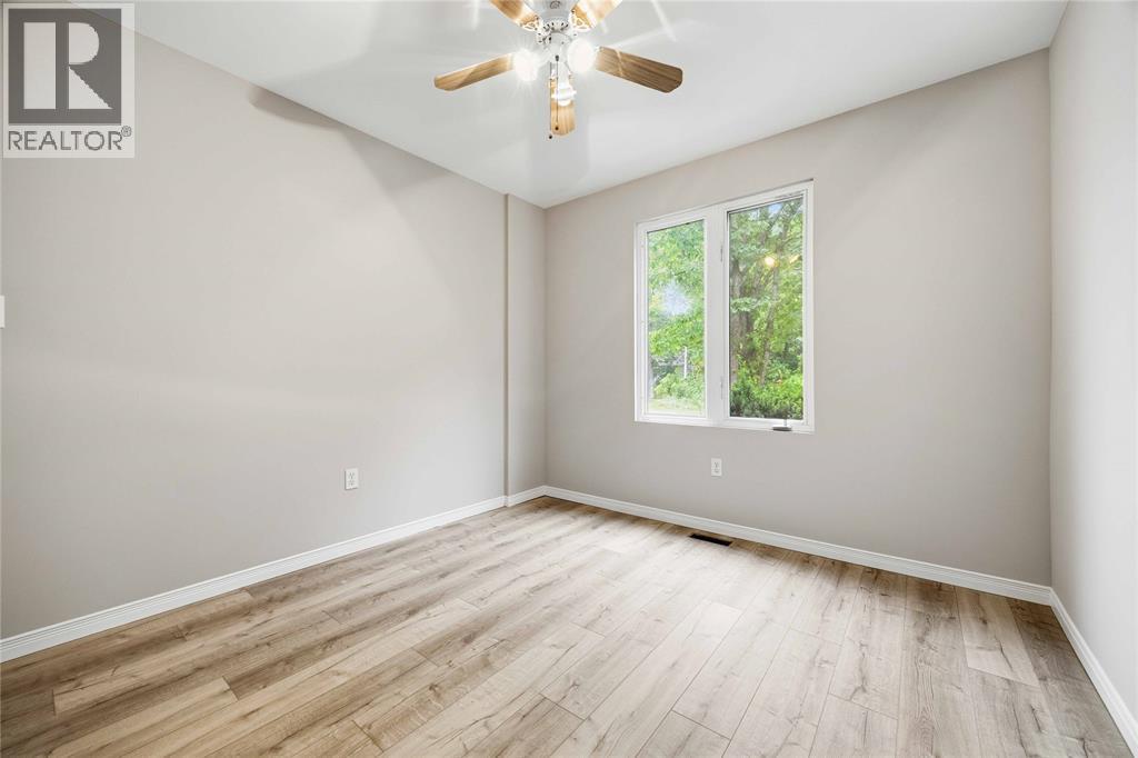 10158 VICTORIA STREET - Image 21