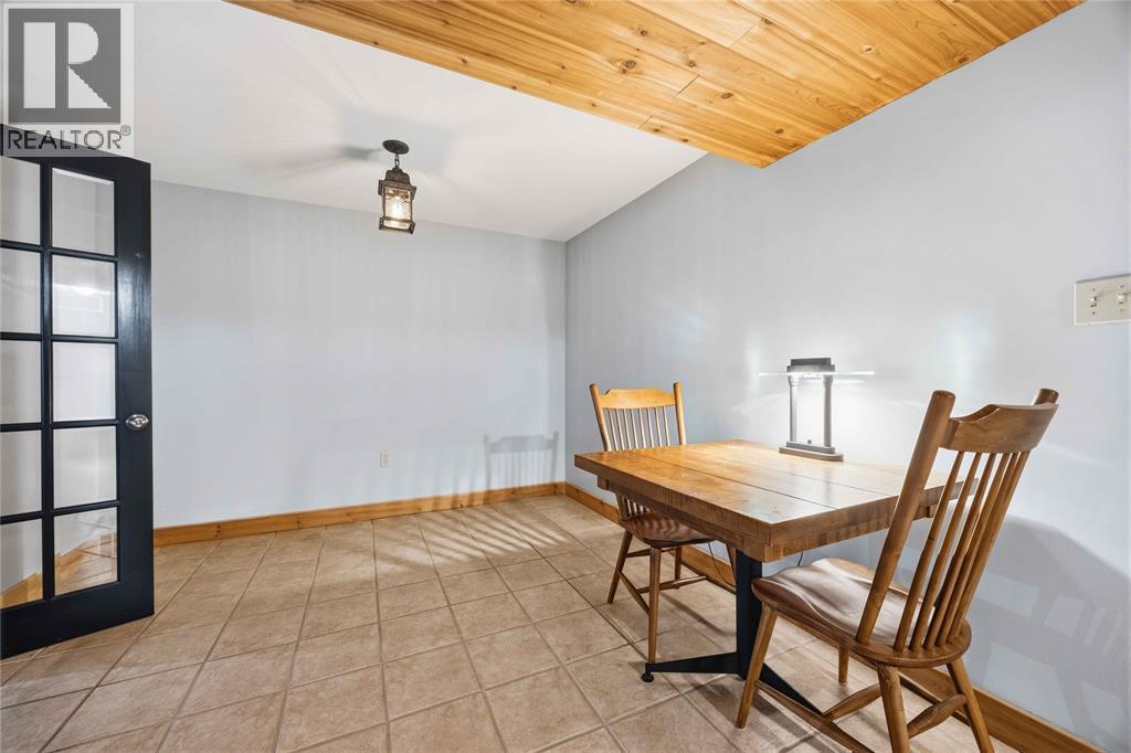 10158 VICTORIA STREET - Image 26