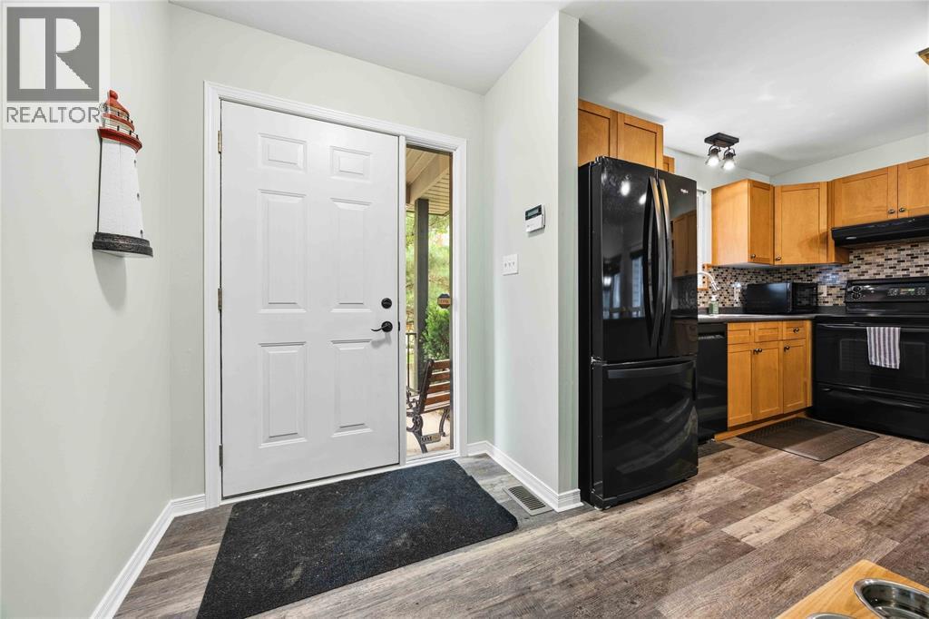 10158 VICTORIA STREET - Image 4