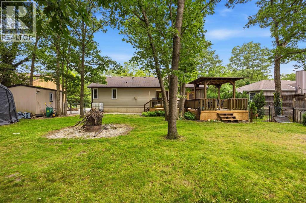 10158 VICTORIA STREET - Image 40