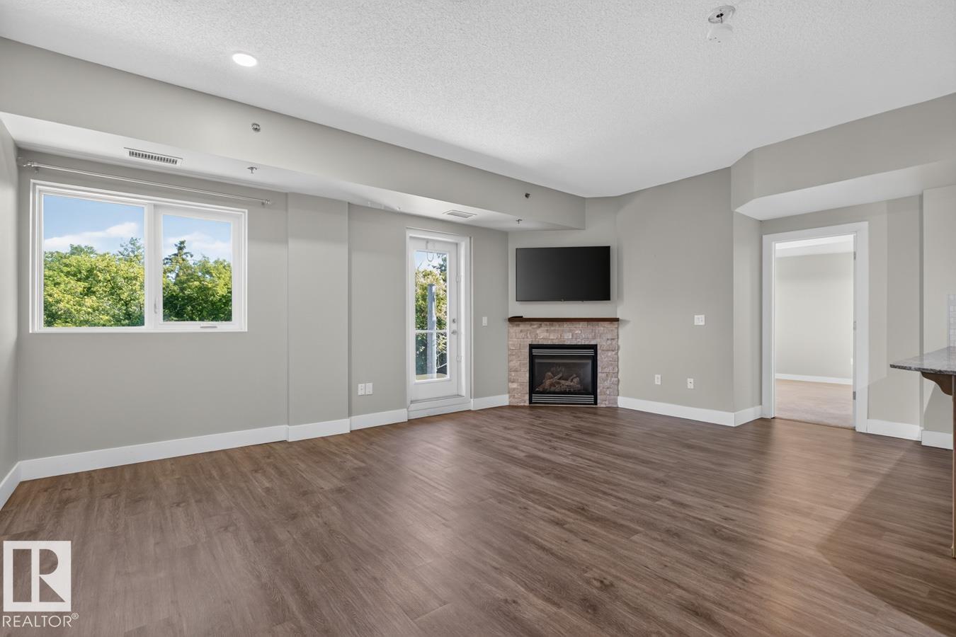 #206 9316 82 AV NW — photo 20