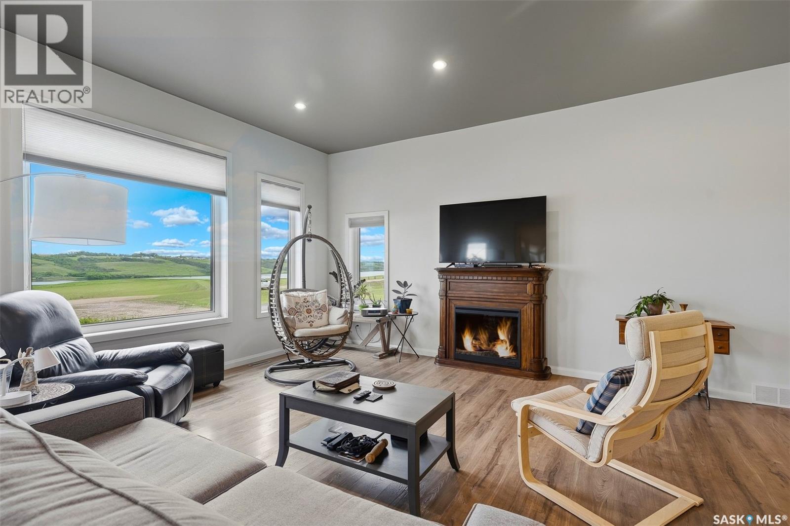 3 Sunrise DRIVE S - 14