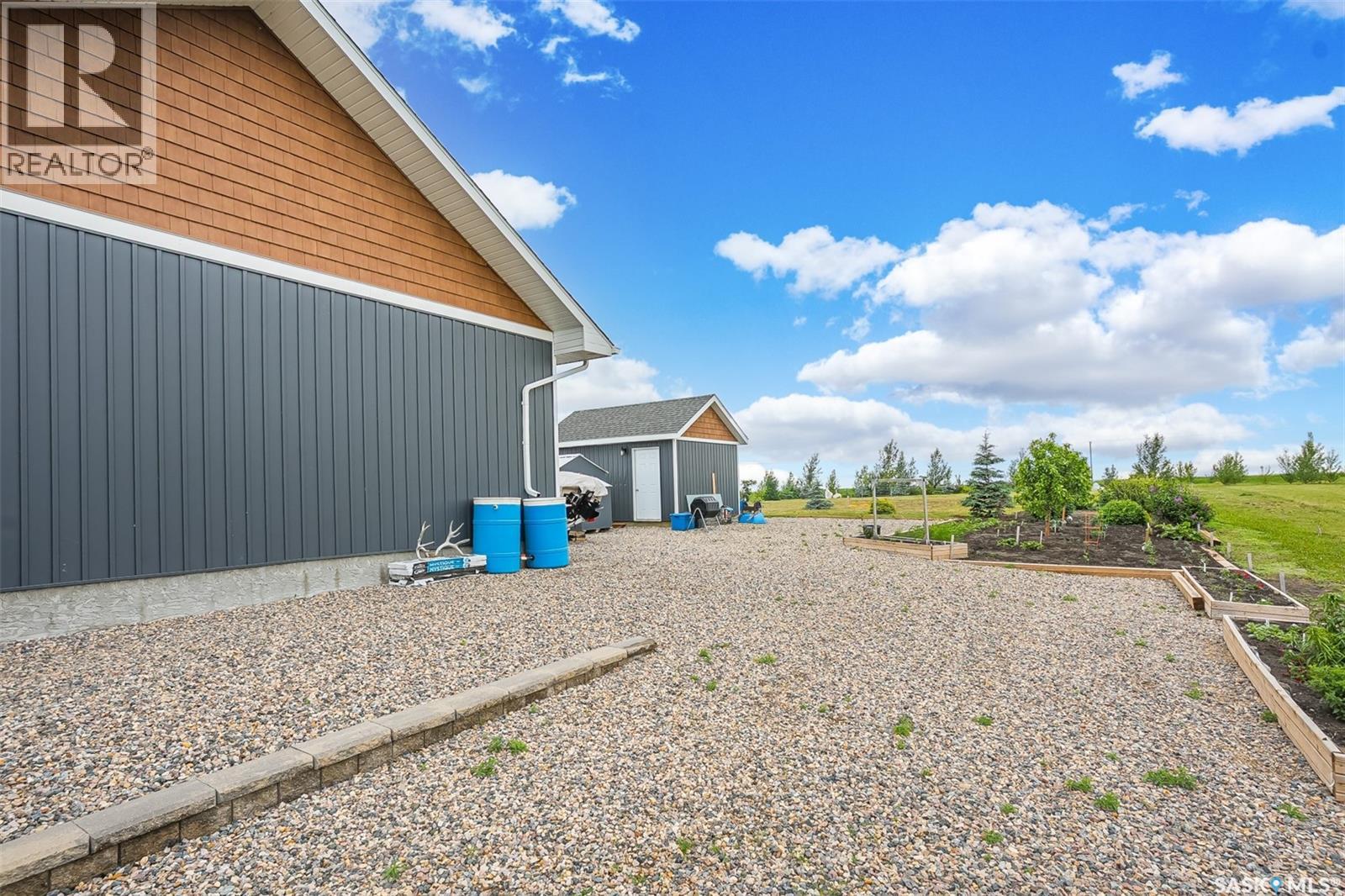 3 Sunrise DRIVE S - 61