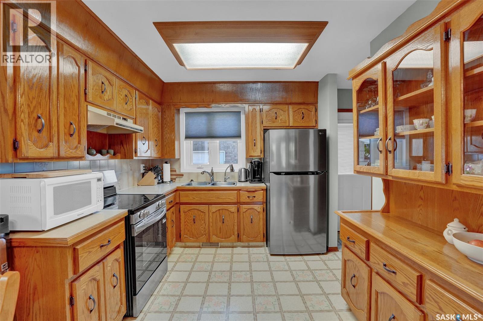 1330 Courtney STREET — photo 10