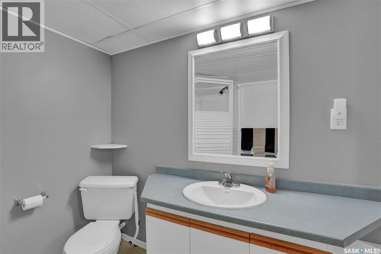 1330 Courtney STREET — photo 24
