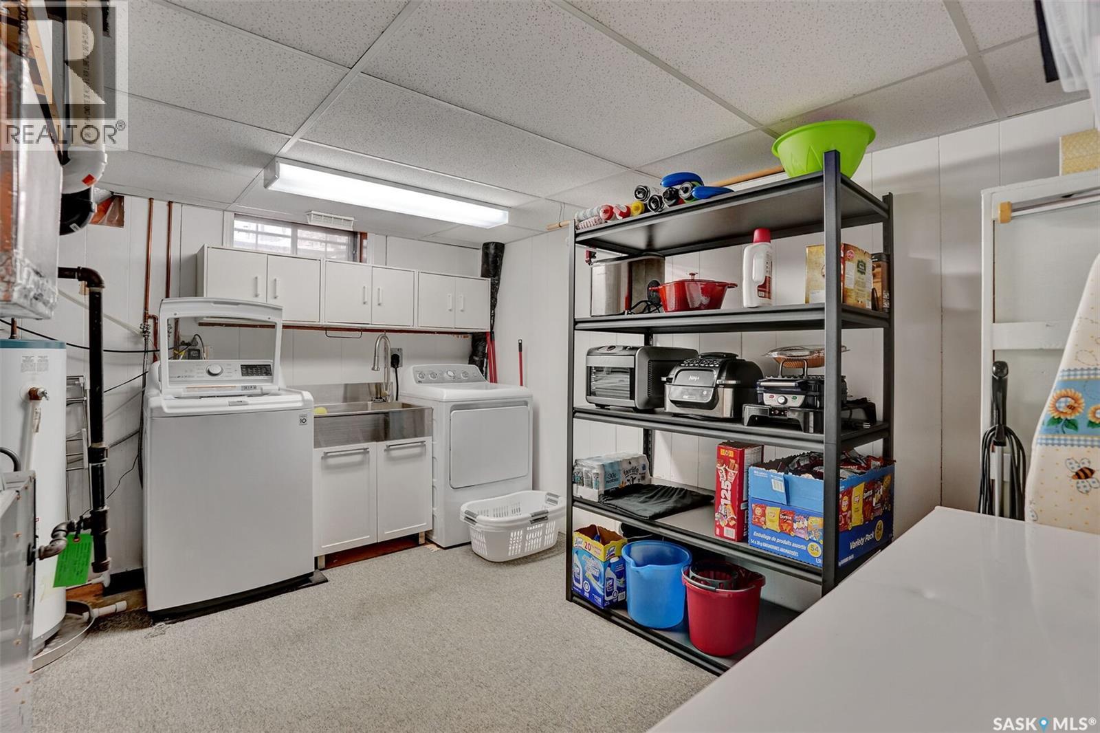 1330 Courtney STREET — photo 27