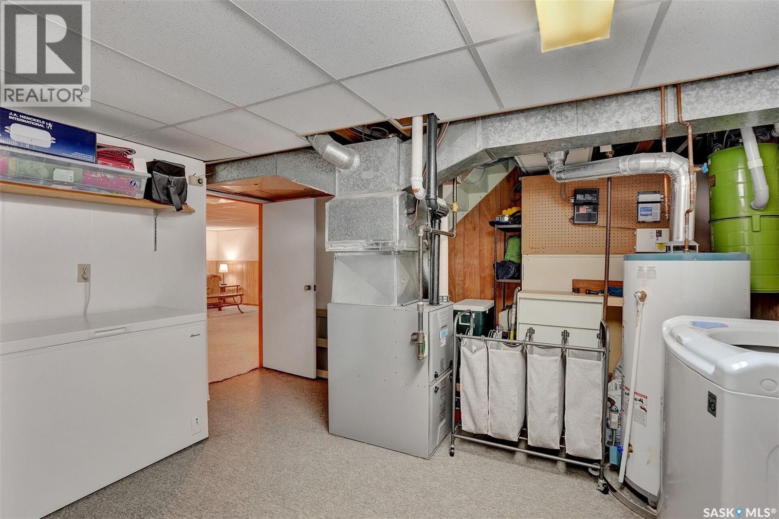 1330 Courtney STREET — photo 28