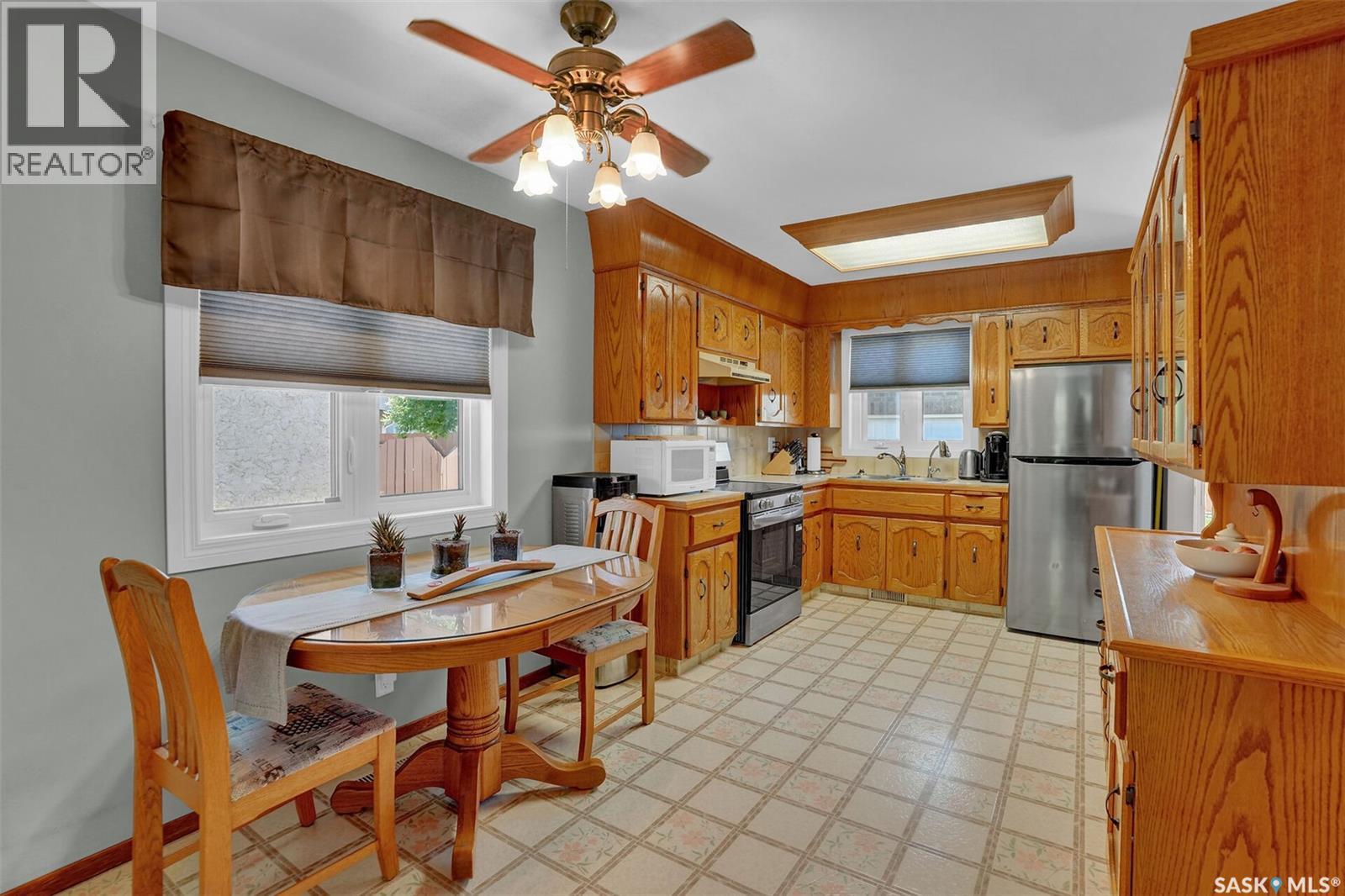 1330 Courtney STREET — photo 7