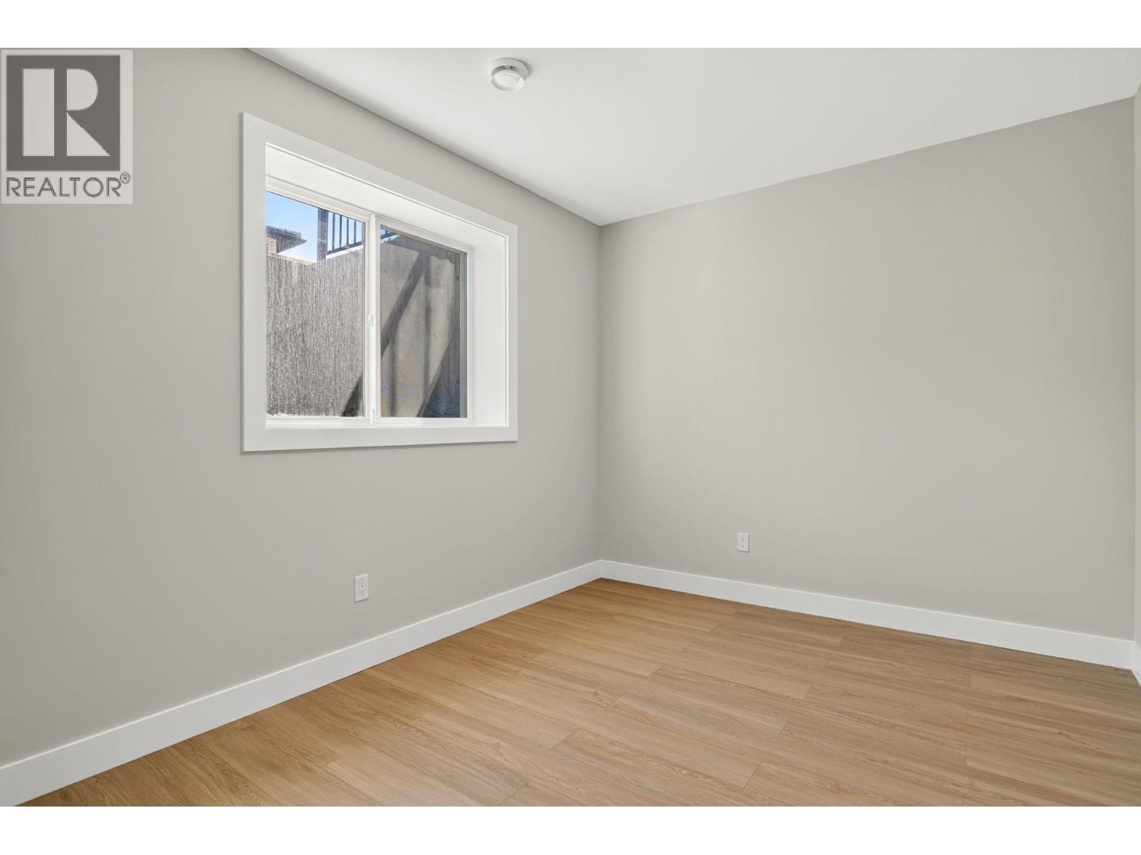 1686 Harbour View Crescent - 43