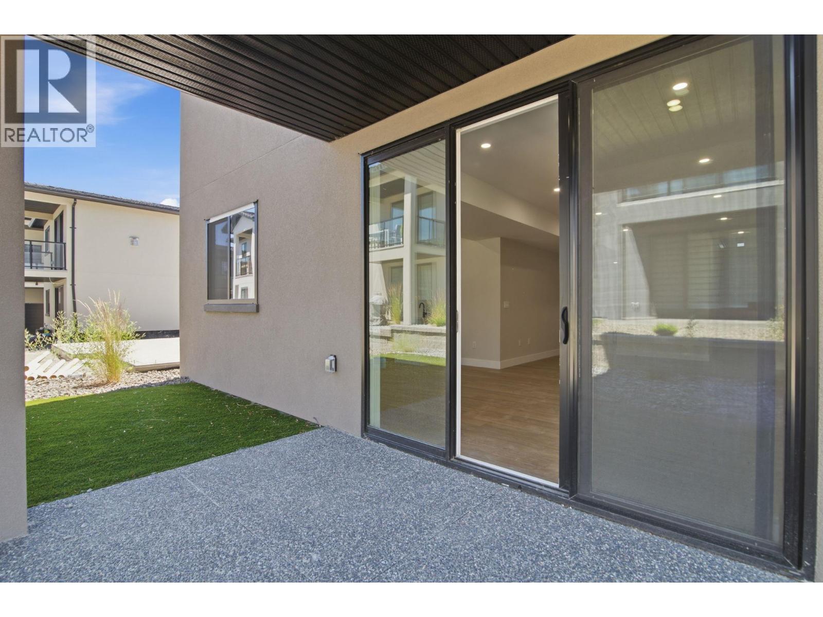 1686 Harbour View Crescent - 37