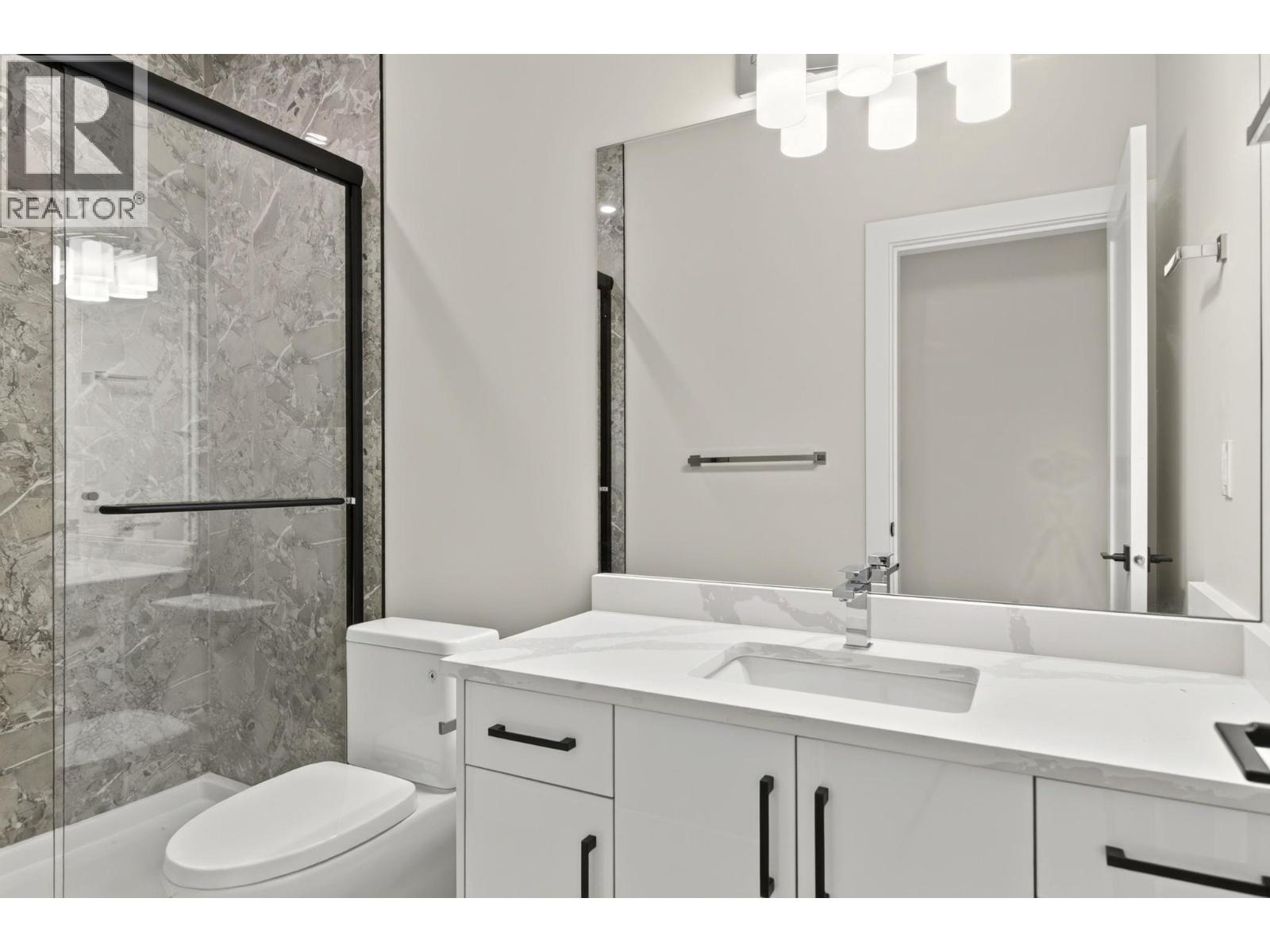 1686 Harbour View Crescent - 41