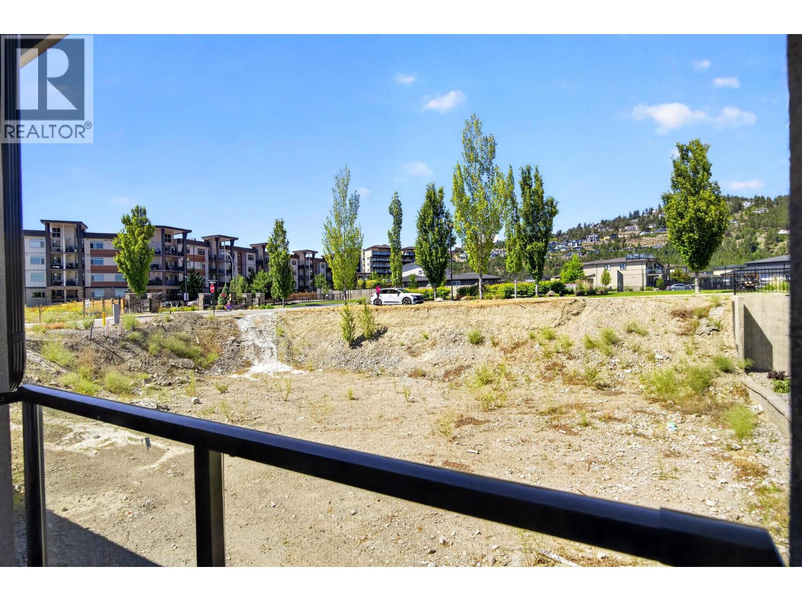 1686 Harbour View Crescent - 23