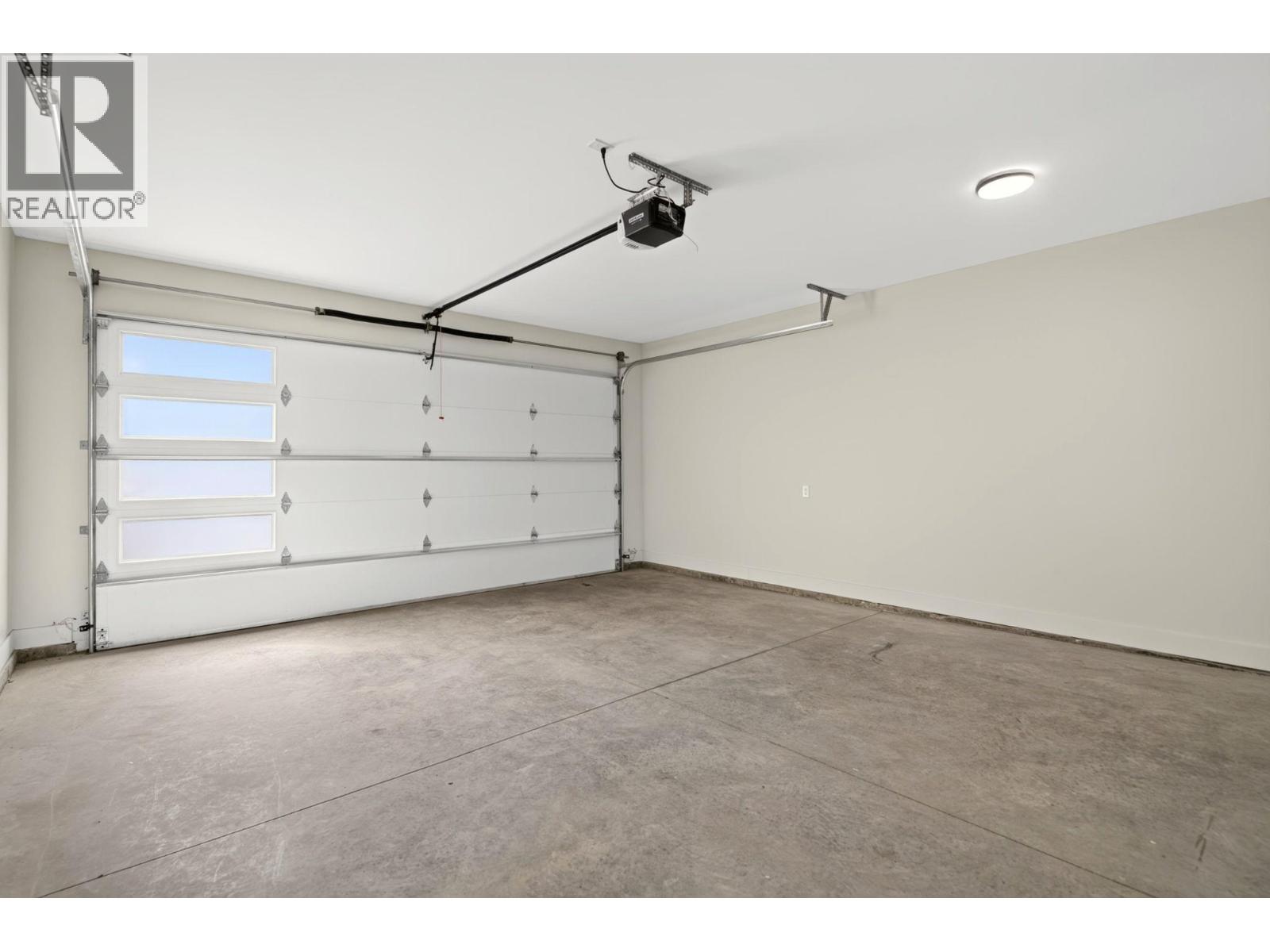 1686 Harbour View Crescent - 51