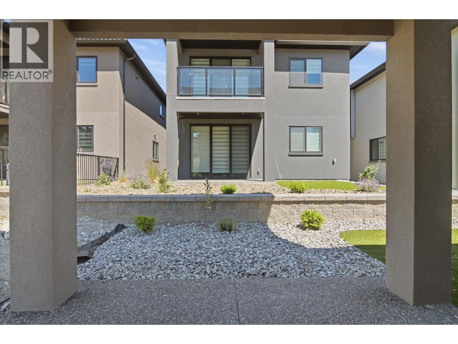 1686 Harbour View Crescent - 34