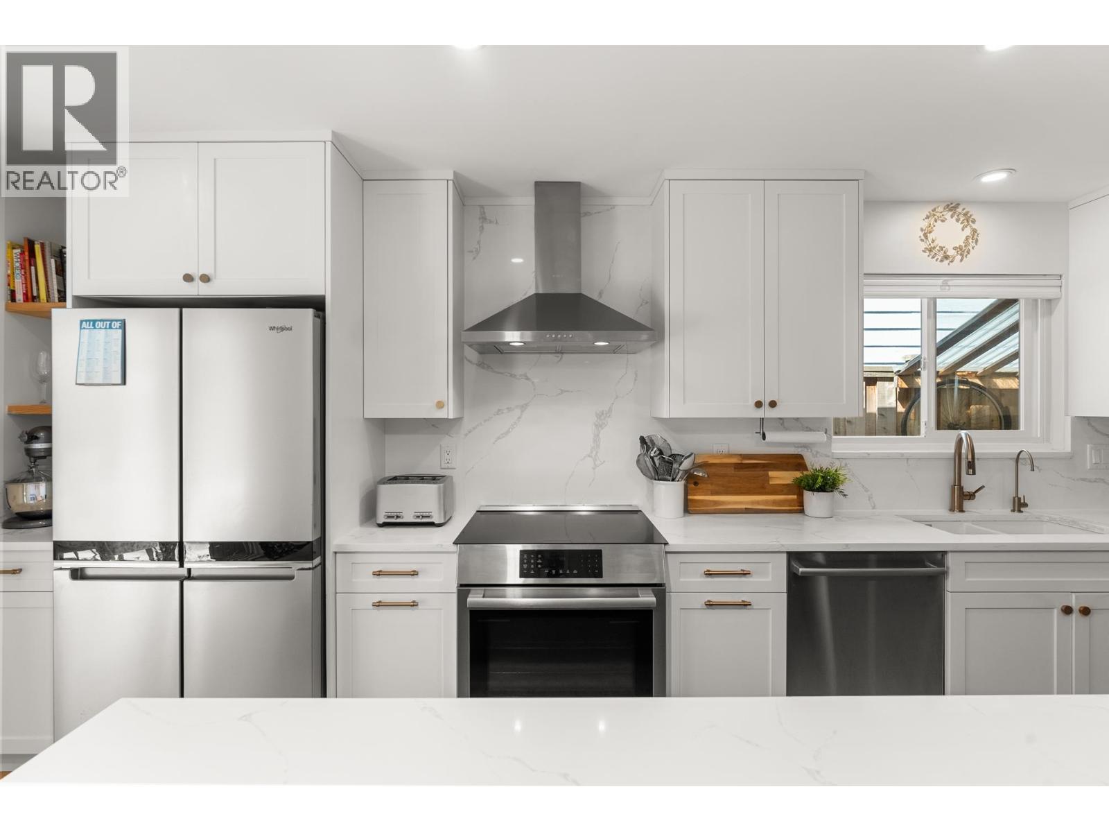 4371 HERMITAGE DRIVE, Richmond