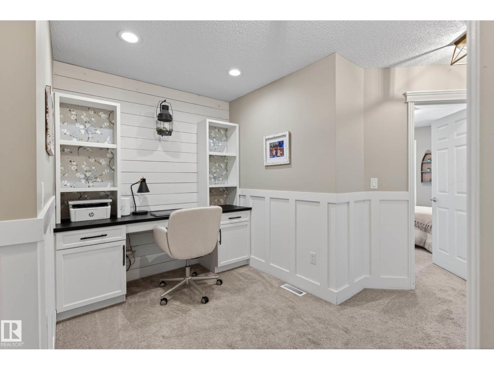 1110 ARMITAGE CR SW - 24