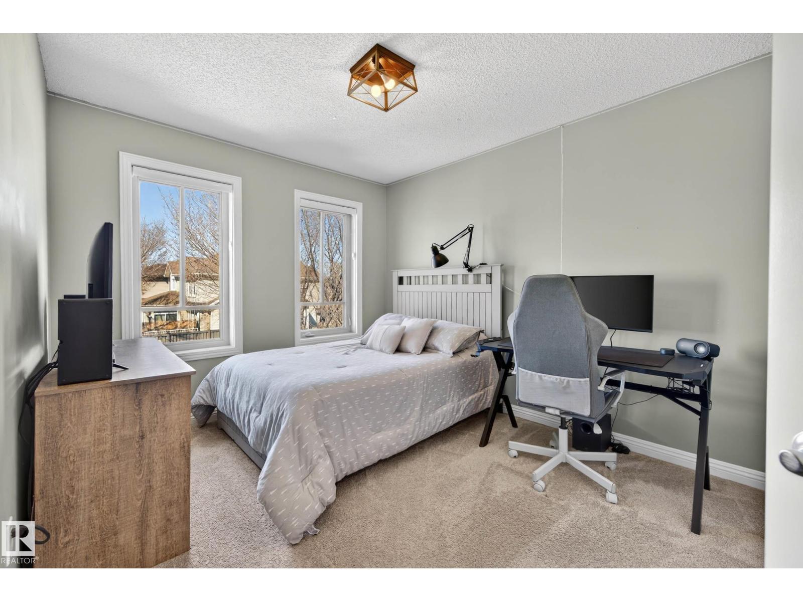 1110 ARMITAGE CR SW - 31
