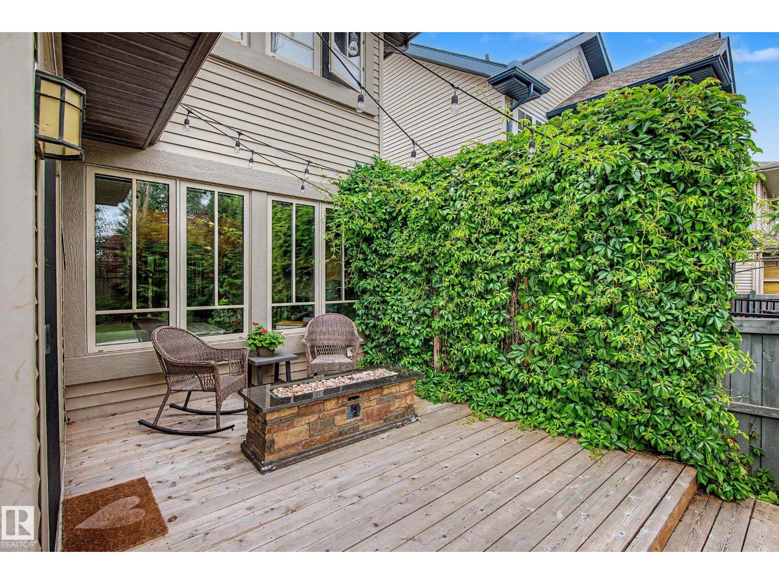 1110 ARMITAGE CR SW - 45