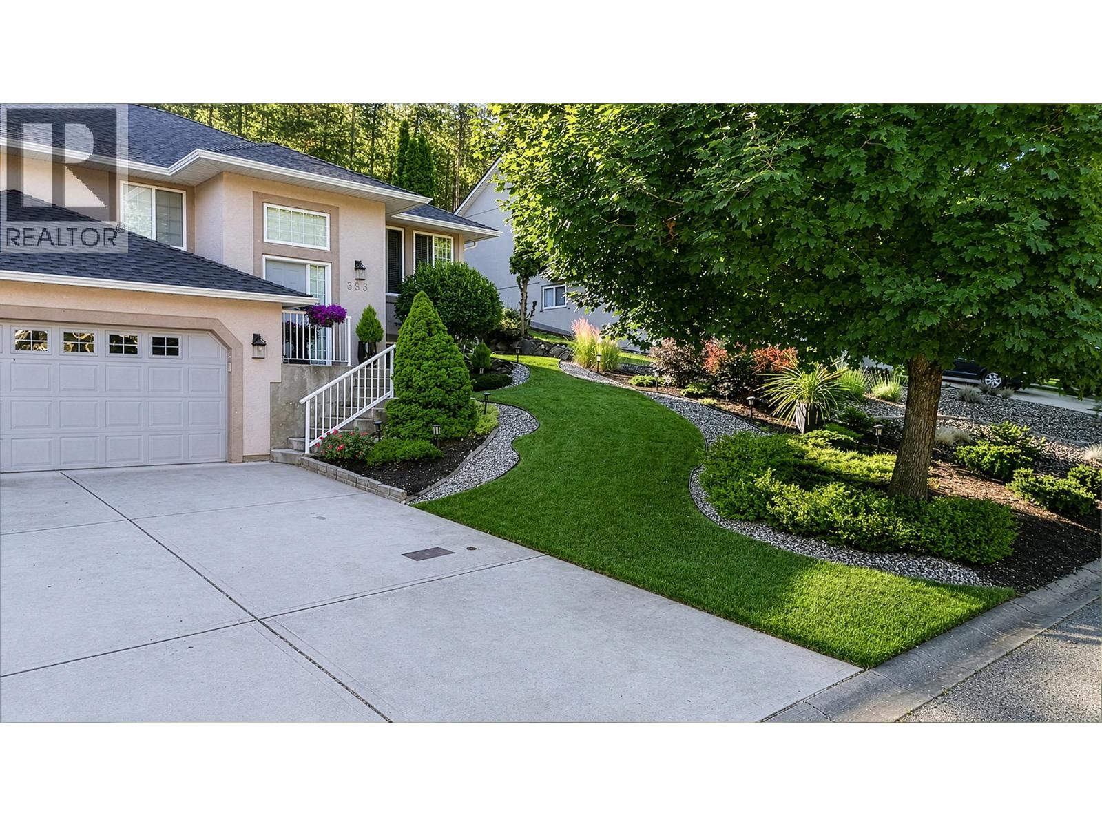 393 Rio Drive S, Kelowna
