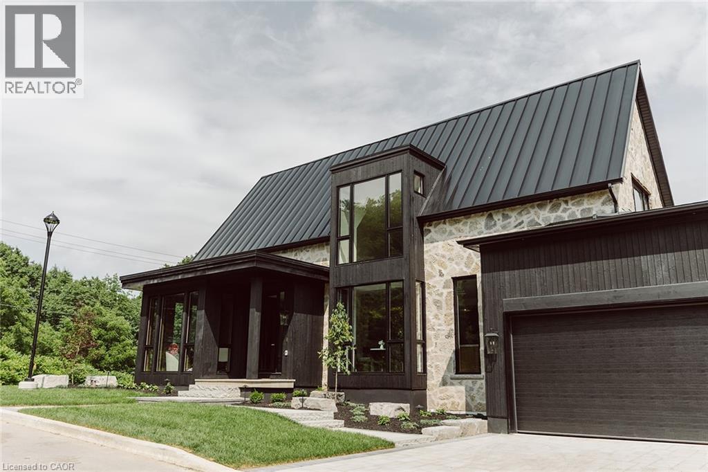 2 BRIDLEWOOD Crescent — photo 2