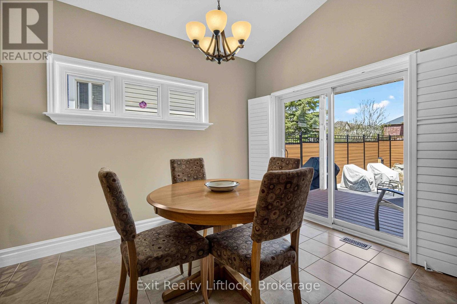 640 HERITAGE TRAIL - 13