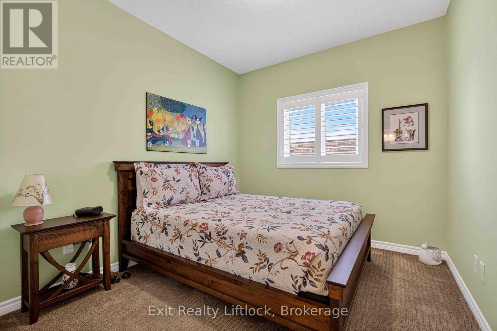 640 HERITAGE TRAIL - 23