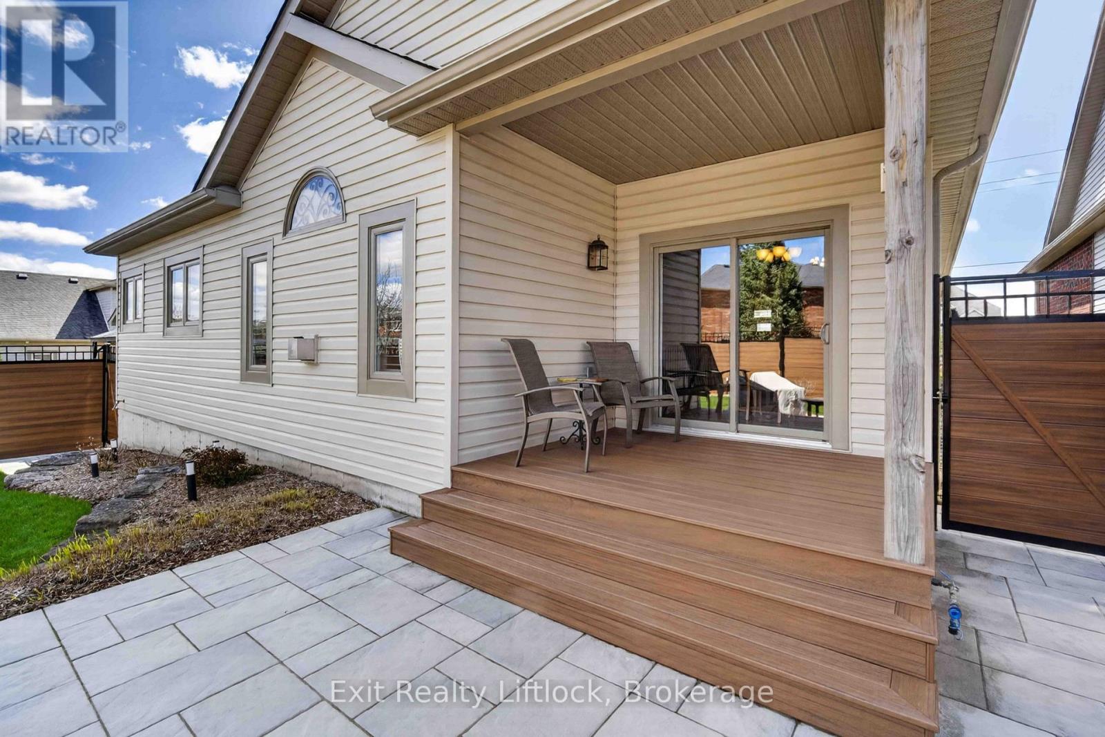640 HERITAGE TRAIL - 39