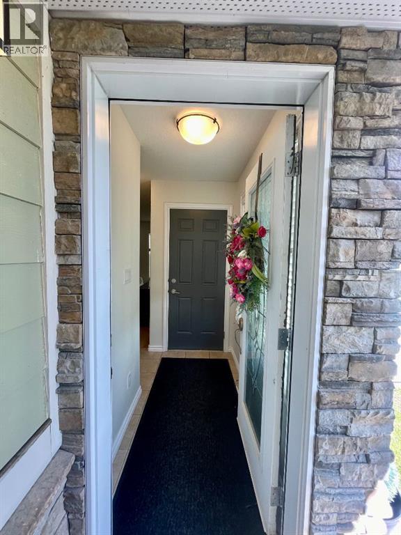 #6  4024 18 Avenue — photo 40