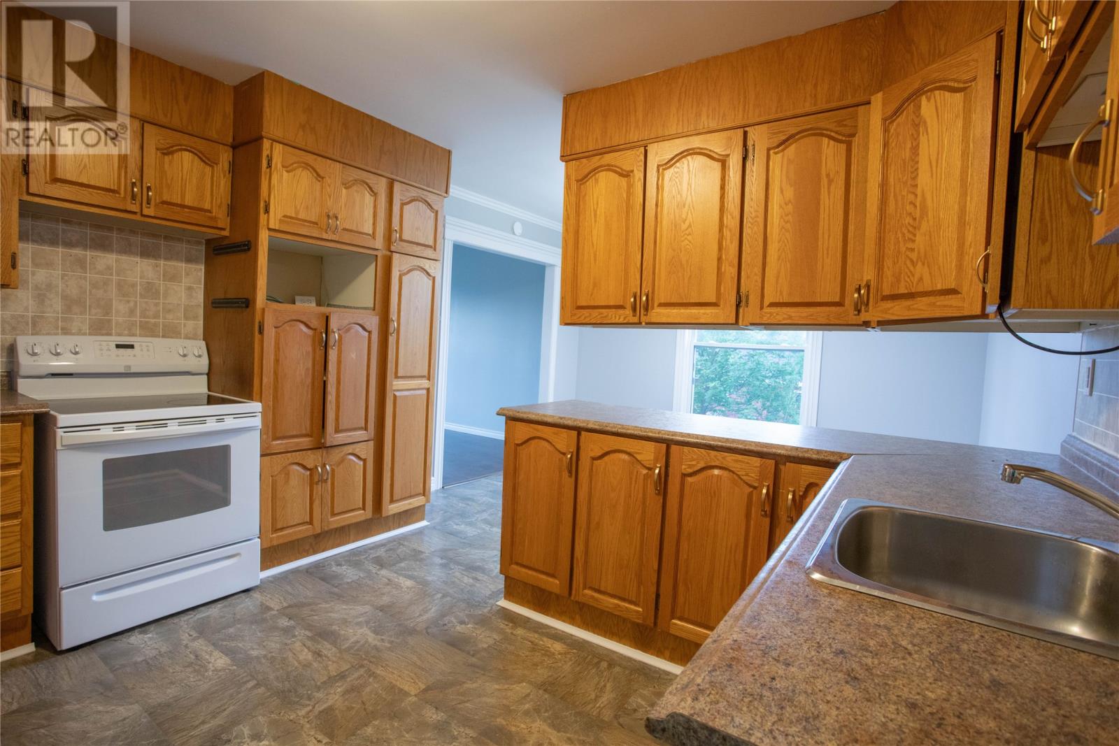 131 Willow Lane - 8