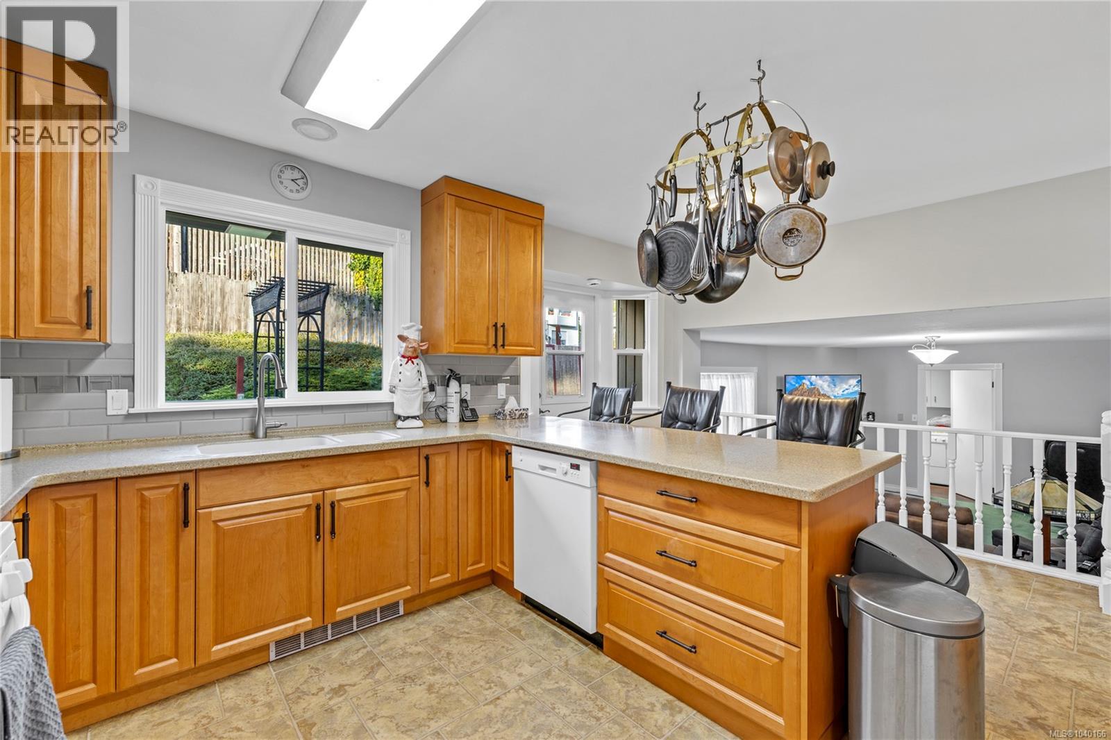1448 Rose Ann Dr, Nanaimo