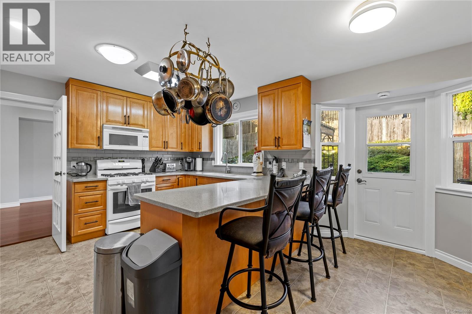 1448 Rose Ann Dr, Nanaimo