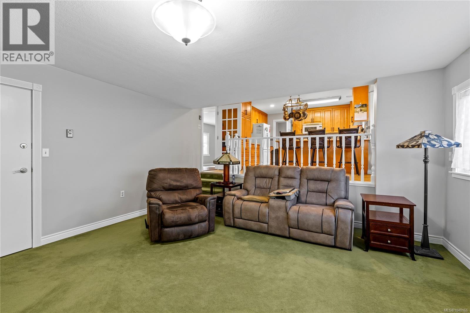 1448 Rose Ann Dr, Nanaimo