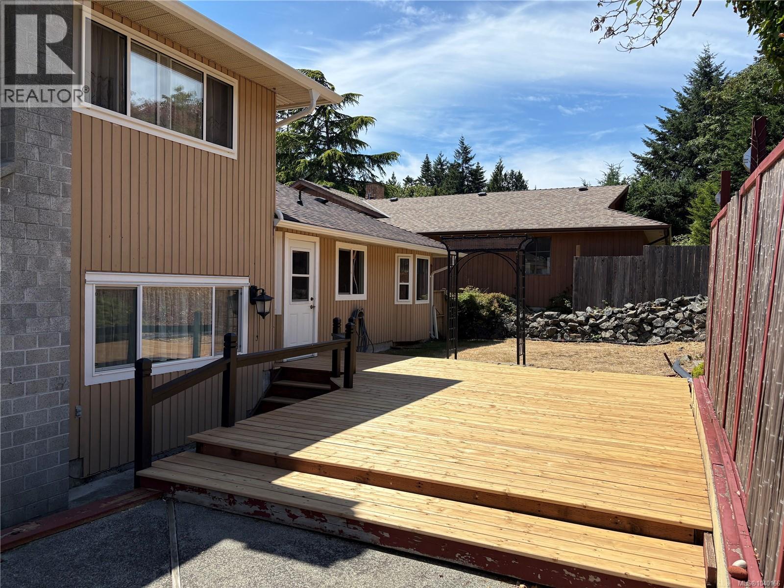1448 Rose Ann Dr, Nanaimo