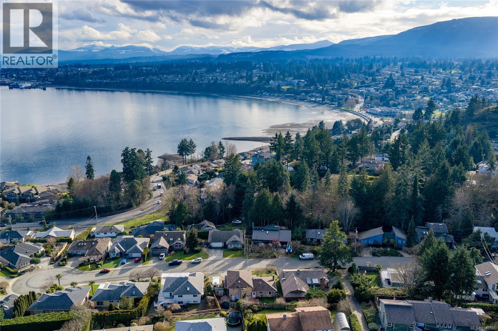 1448 Rose Ann Dr, Nanaimo