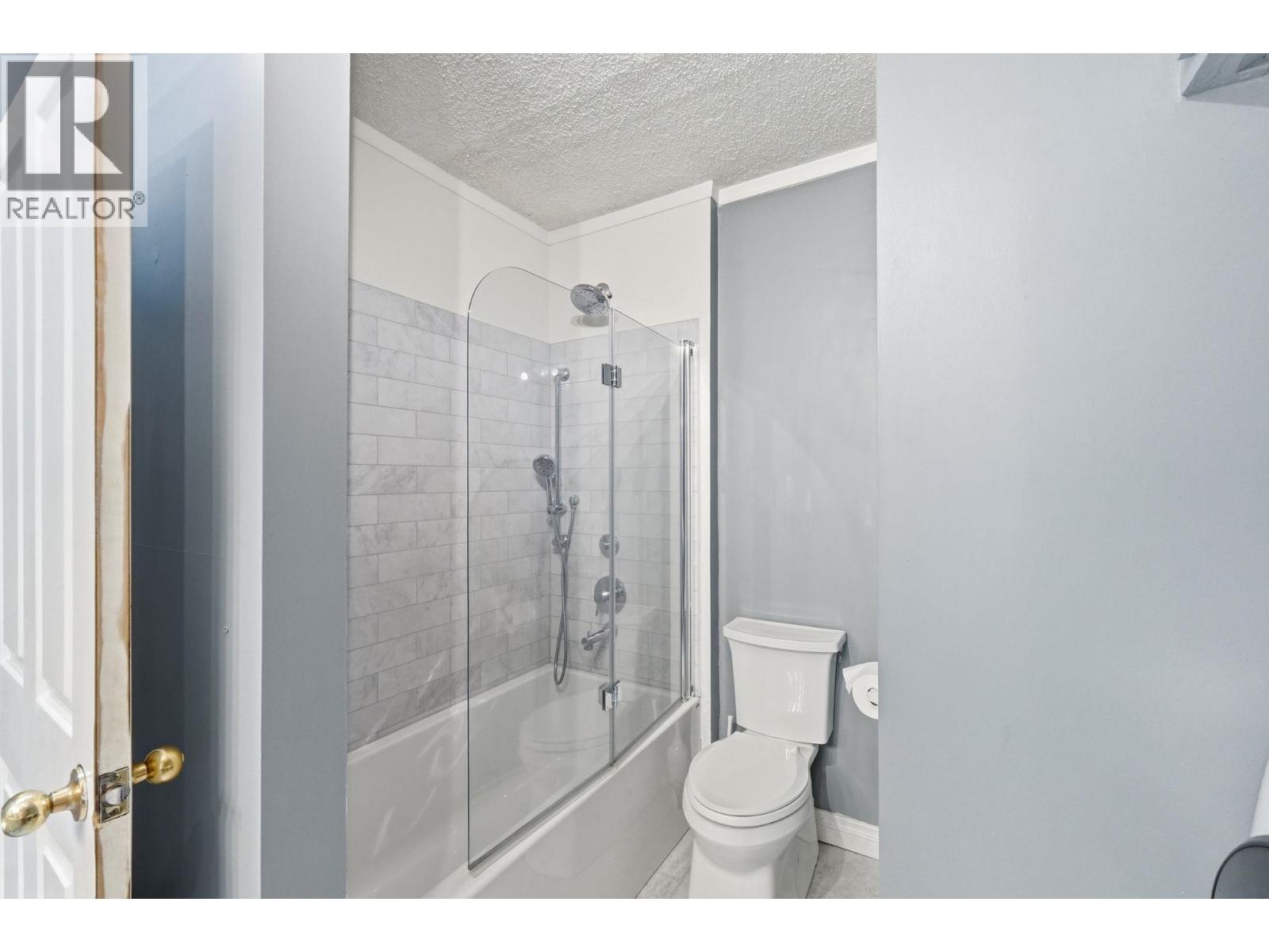 402 Truro Street - 31
