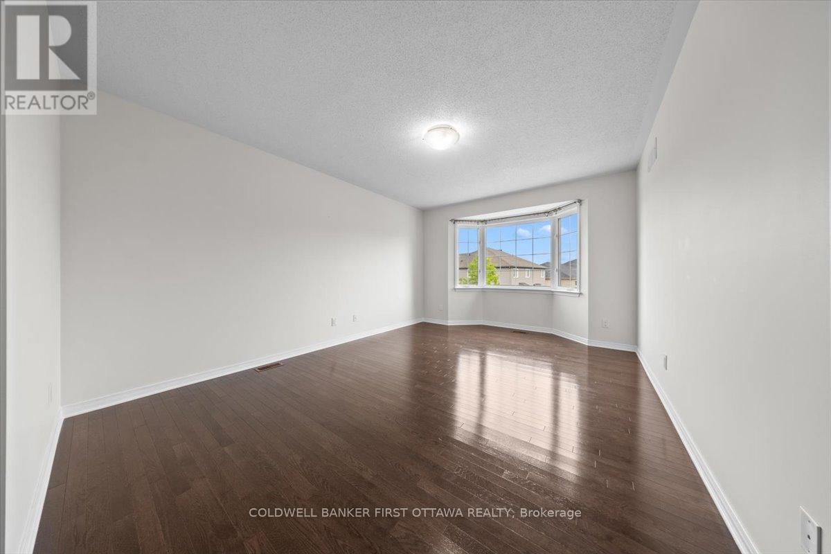6 Bed, 5 Bath House for Rent in Ottawa – 118 CULLODEN CRESCENT, Ottawa – MLS# X13533734 - Image 25