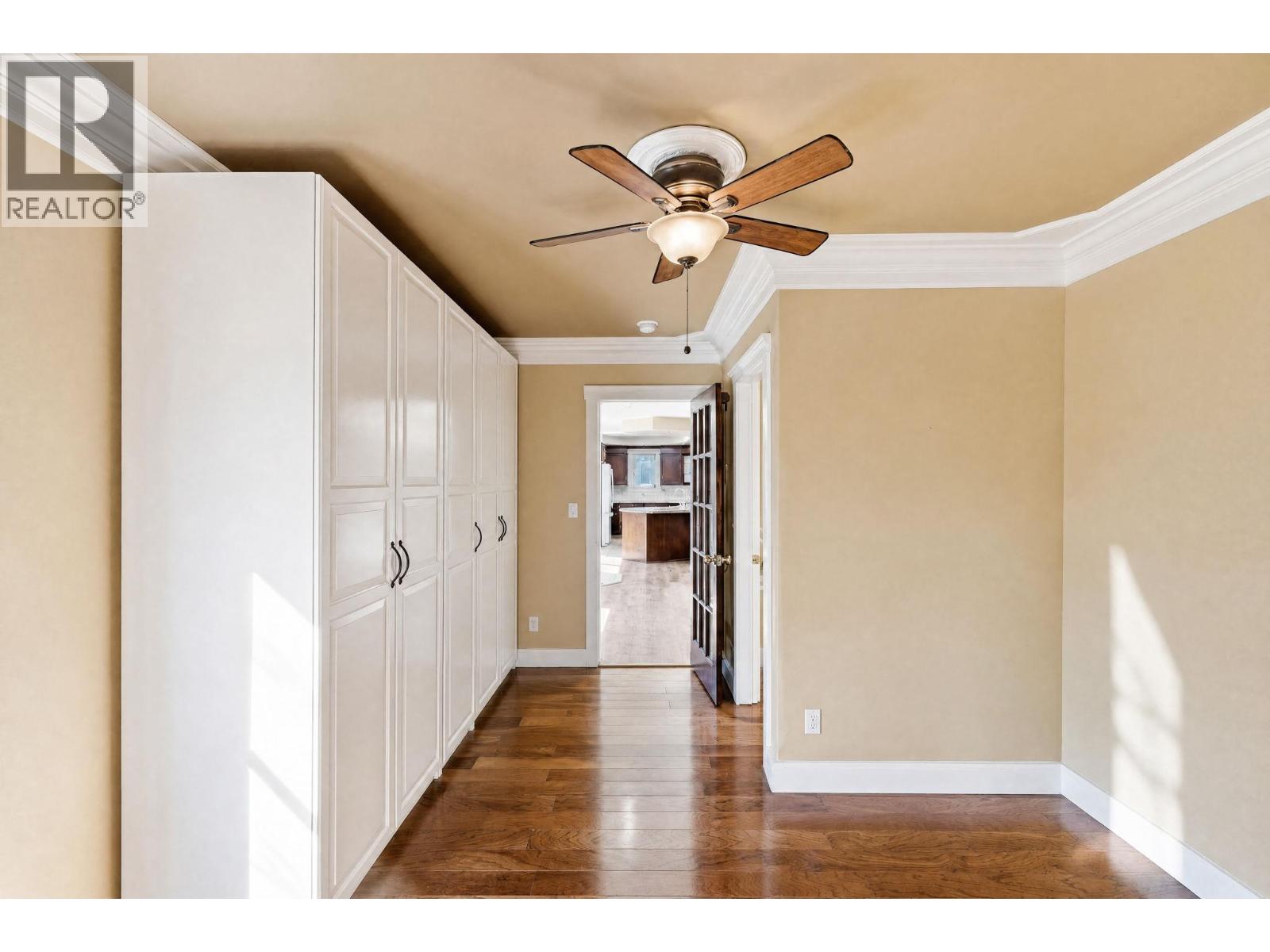 402 Truro Street - 25