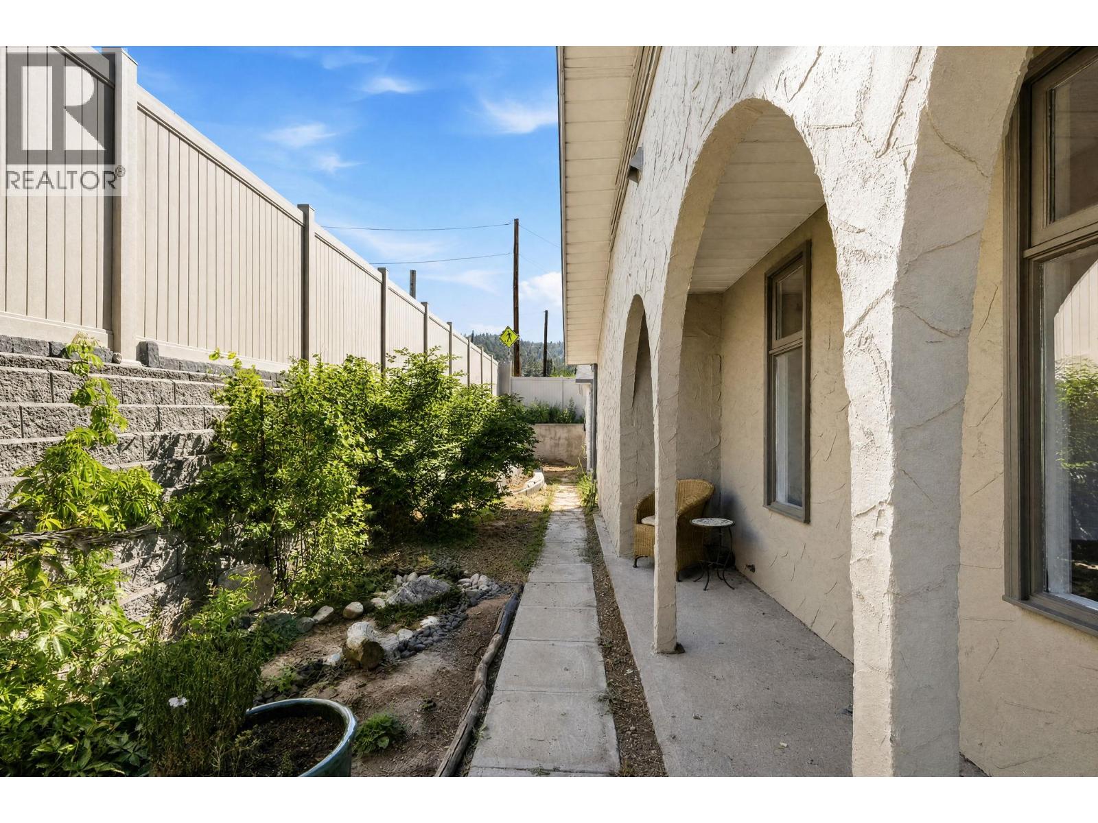 402 Truro Street - 39