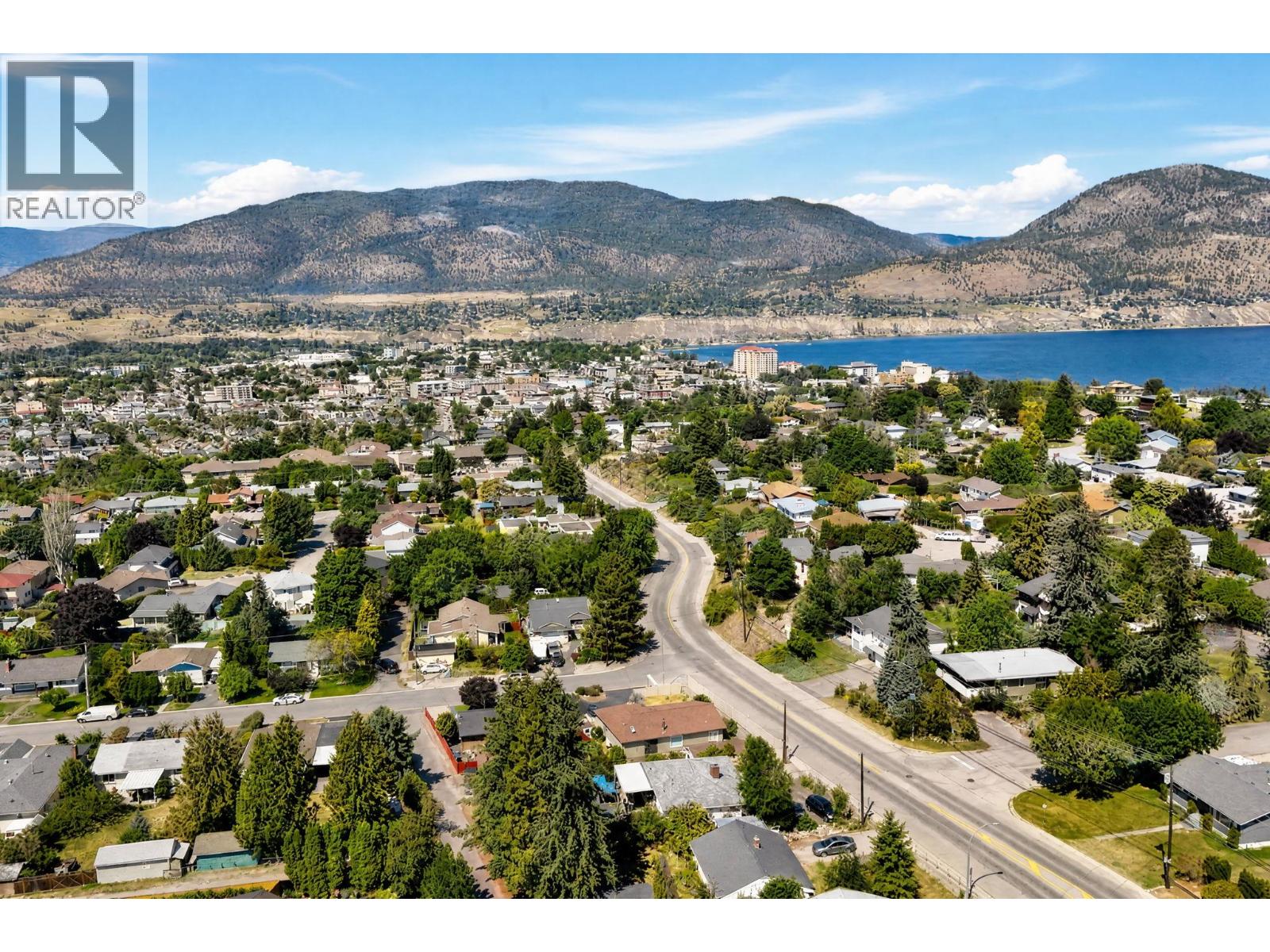 402 Truro Street - 52