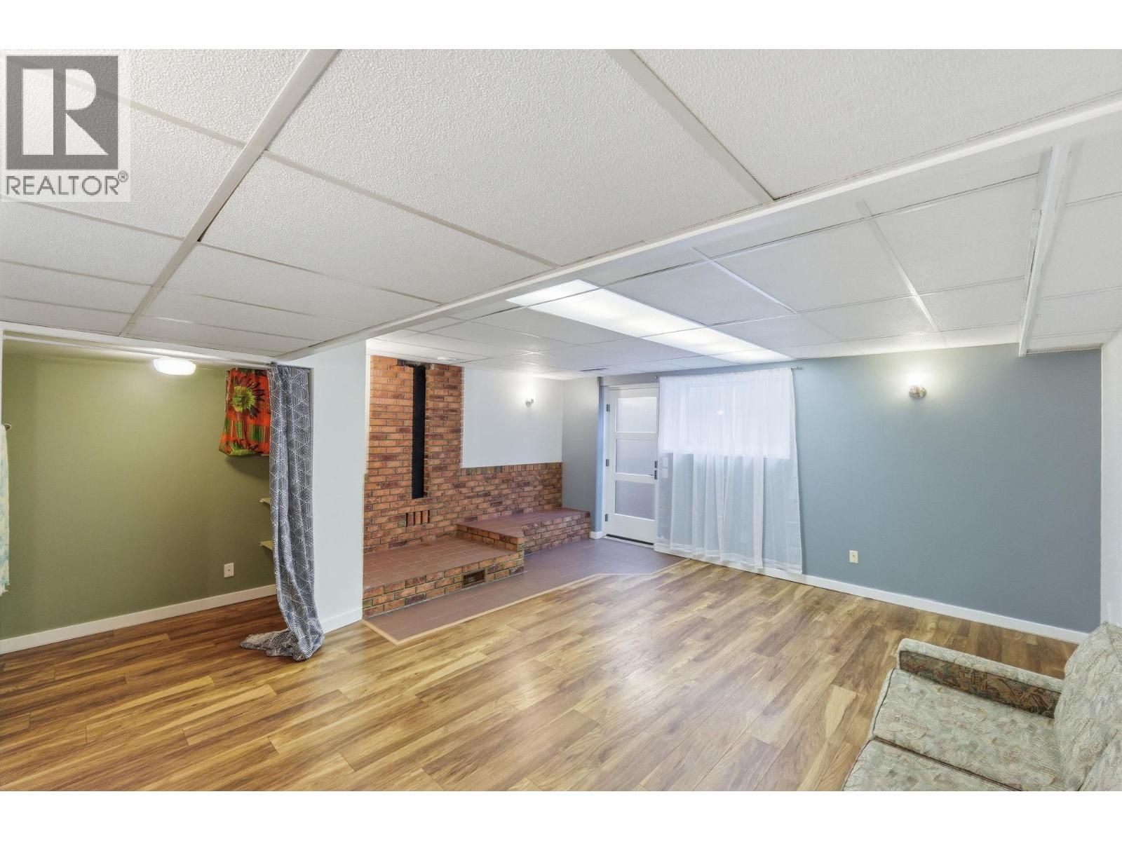 402 Truro Street - 26