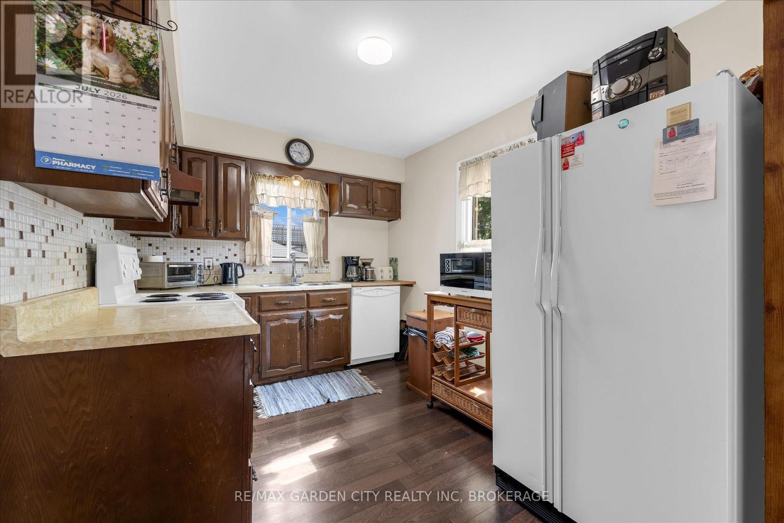 165 PINE STREET S - 12