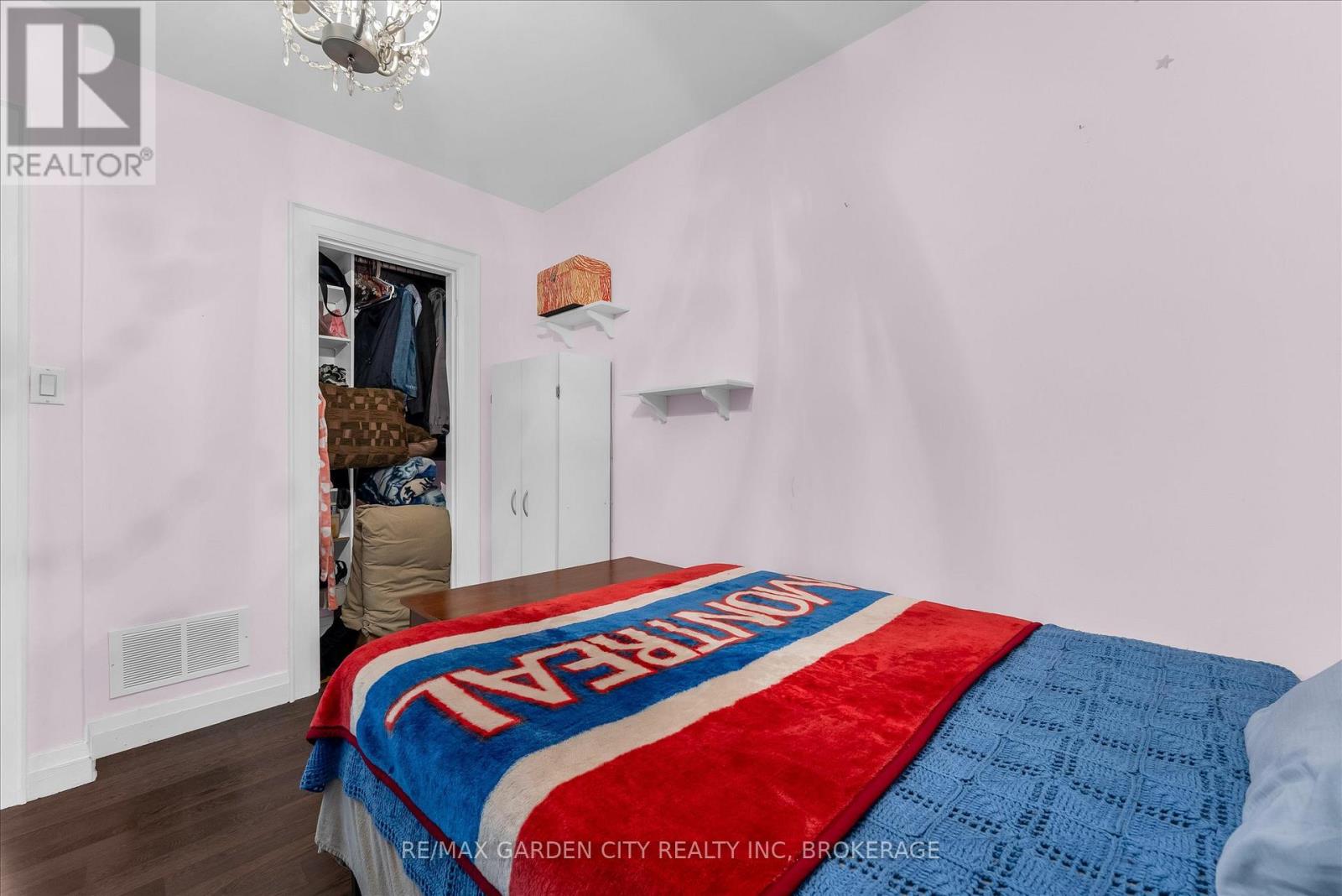 165 PINE STREET S - 7