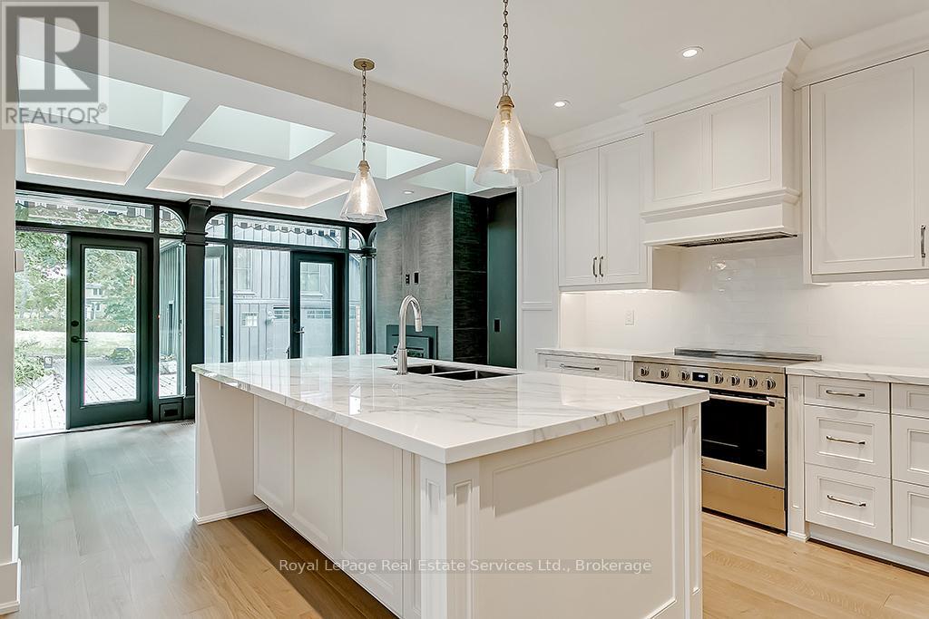 349 TRAFALGAR ROAD - 10