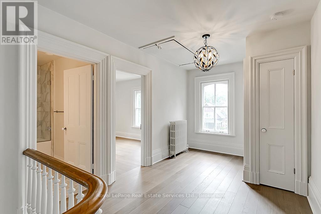 349 TRAFALGAR ROAD - 17