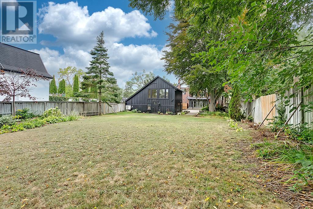 349 TRAFALGAR ROAD - 27