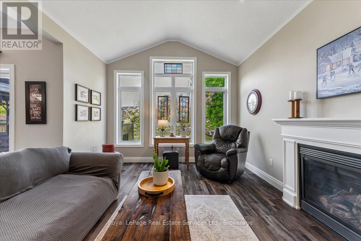 160 MAY STREET - 16